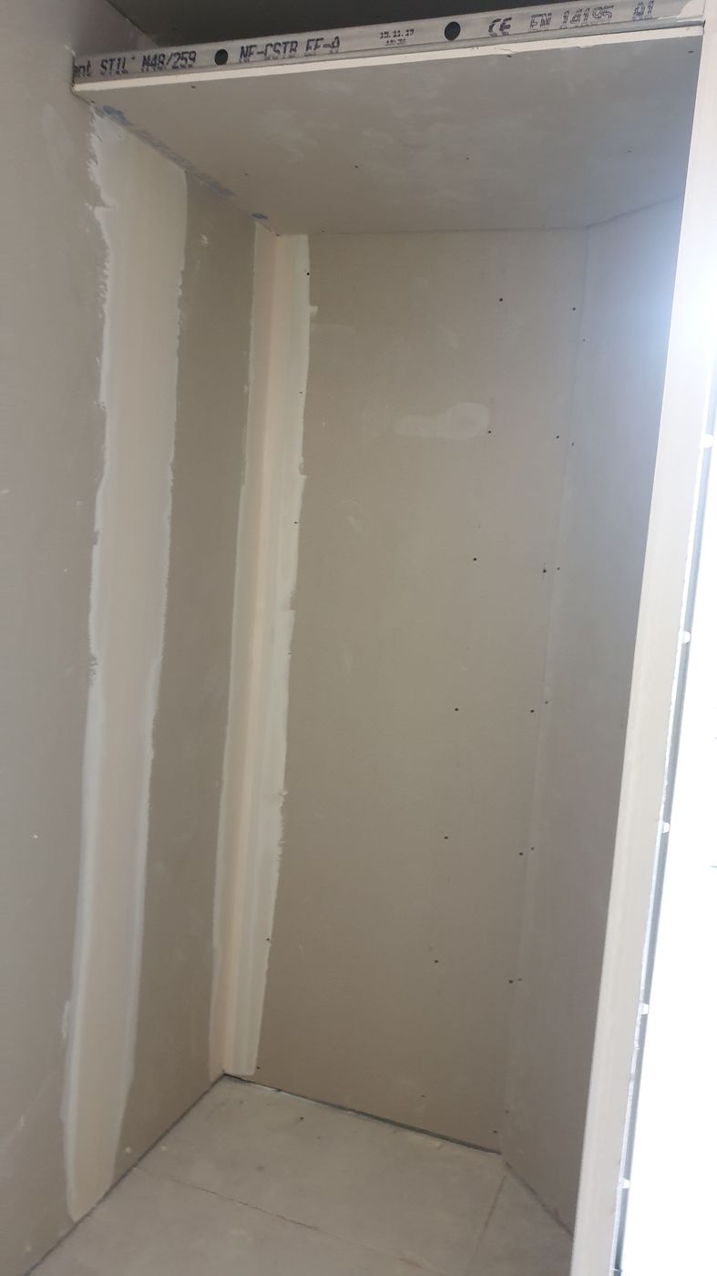 Cloisons à Nancy — Placo BA13 monte angle fini